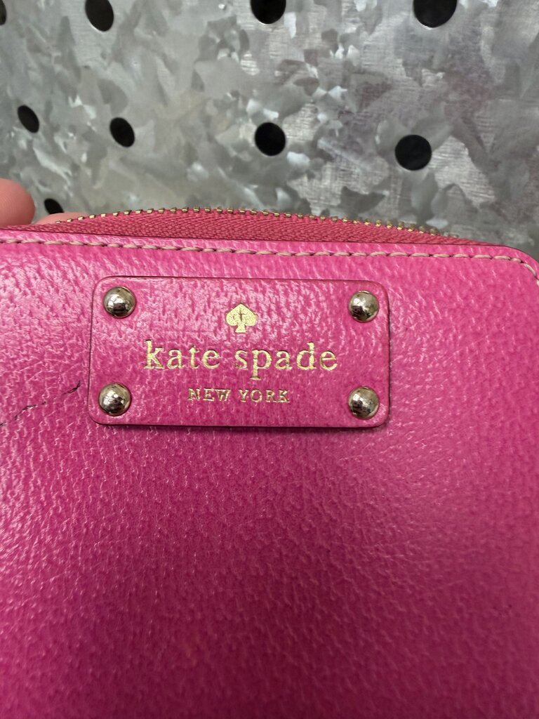 Kate Spade Fuchsia Change Purse