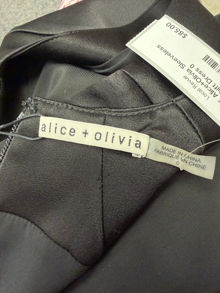 NWT Alice+Olivia Sleeveless Mini Shift Dress