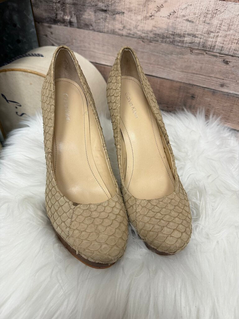 Calvin Klein Tan Textured Platform Pumps