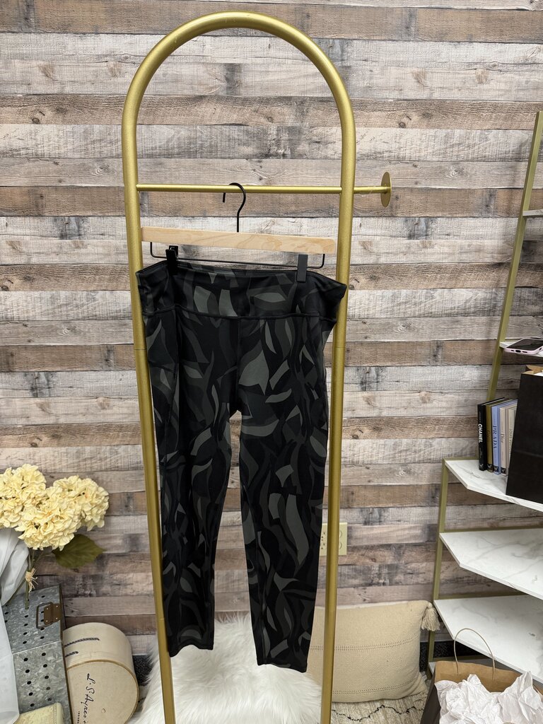 Black Camo Sweaty Betty All Day Leggings