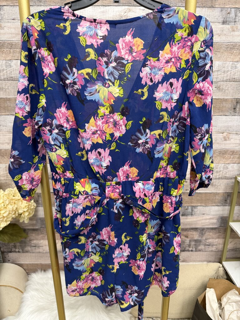 Navy/Pink Floral Gianni Bini V-Neck With 3/4 Sleeves