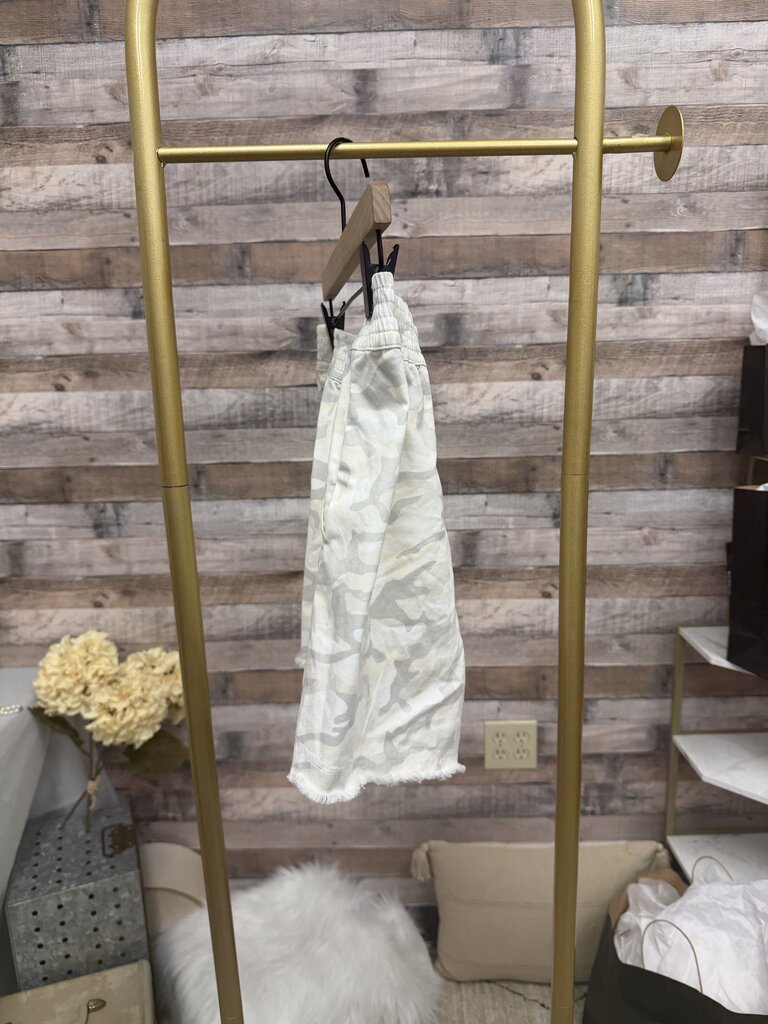 Vineyard Vines Ivory/Grey Camo Raw Hem Elastic Waist