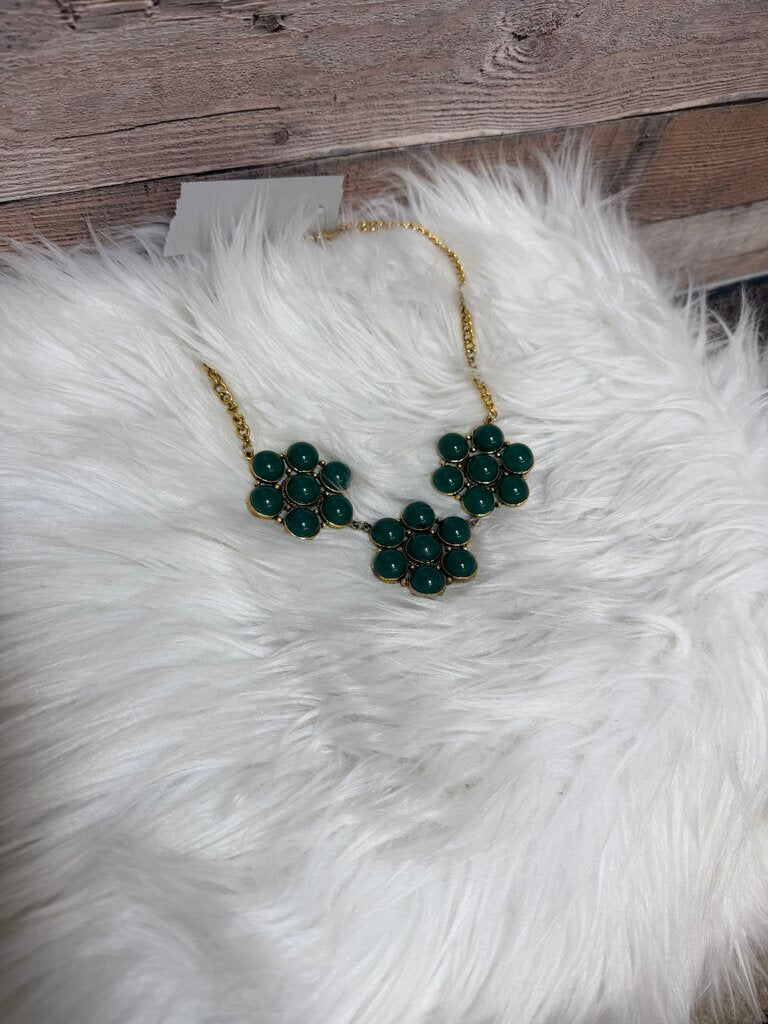 Yochi NY Gold w/Green Stone Bib Statement Necklace