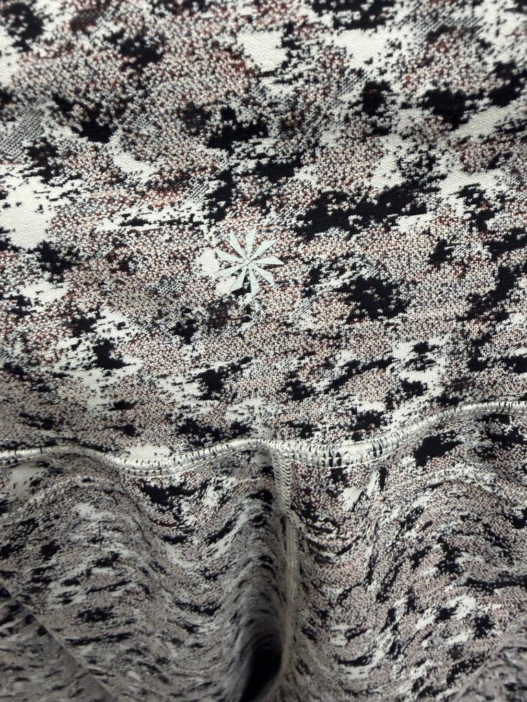 Pink And Grey Print Athleta Salutation Leggings