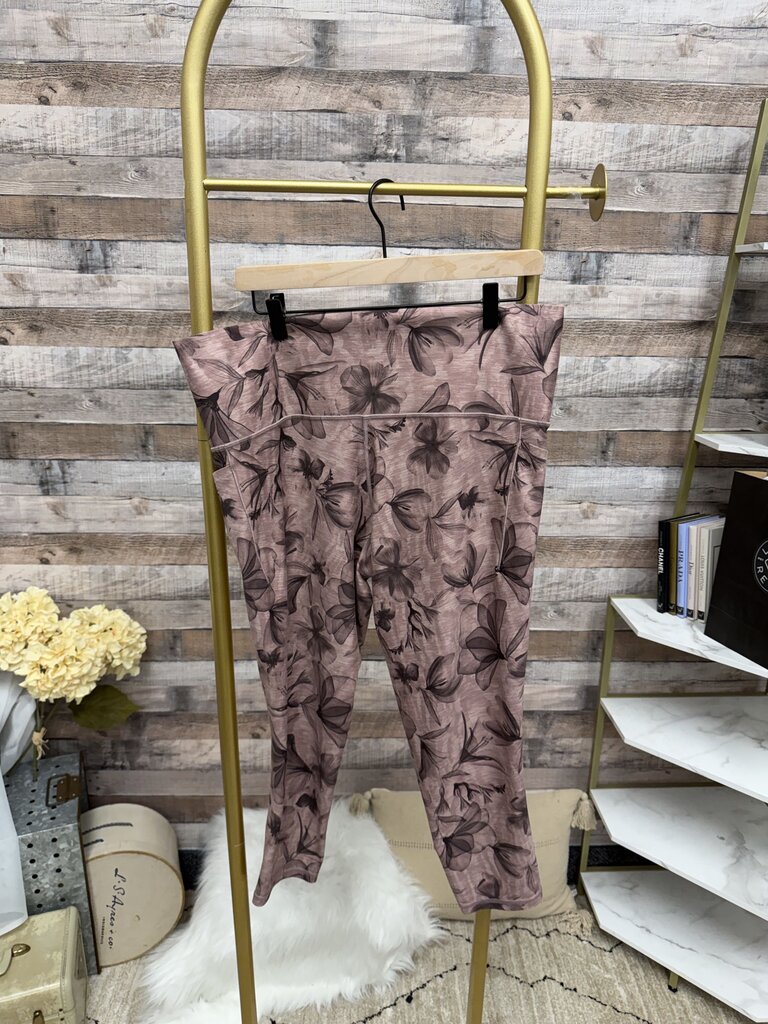 Pink Hearth Rose Floral Print Athleta Salutation Leggings