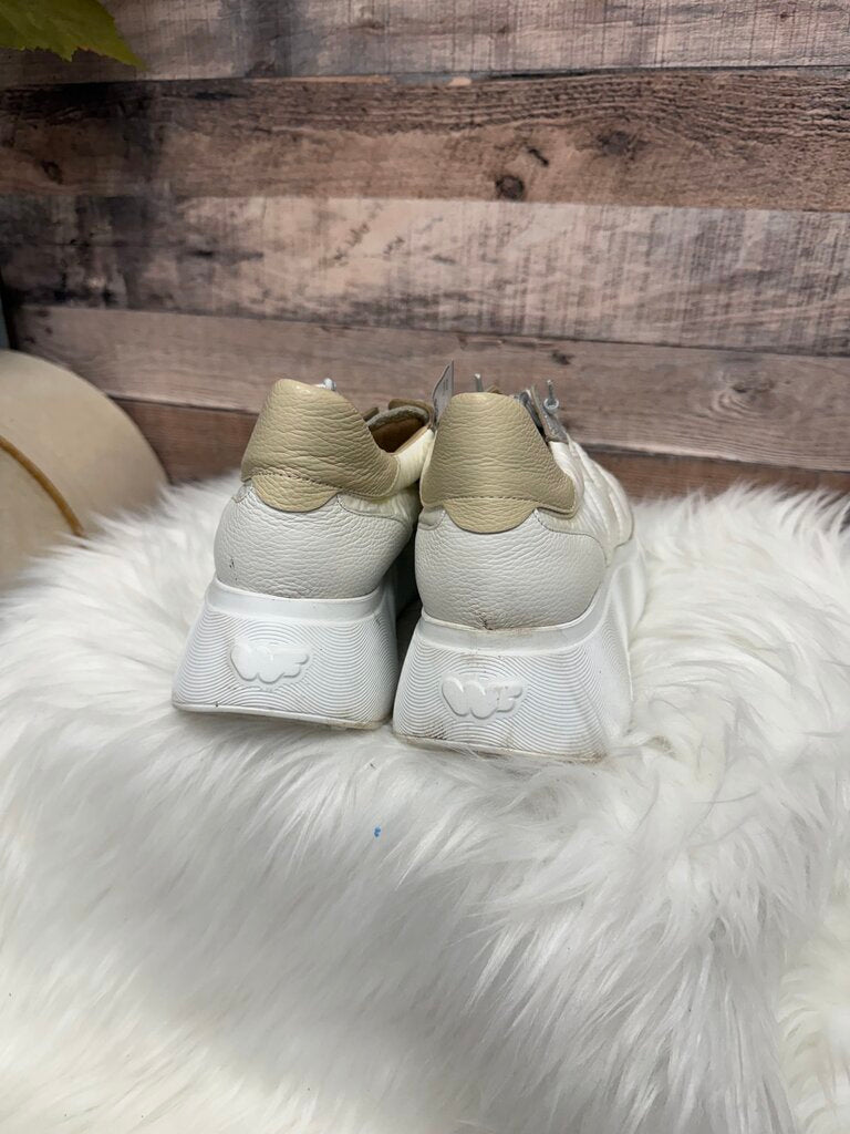 Wonder Brand White With Silver Leather Sneakers