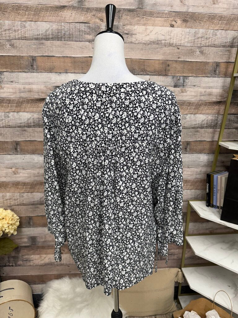 Jones New York Black & White Floral Print Blouse 1X