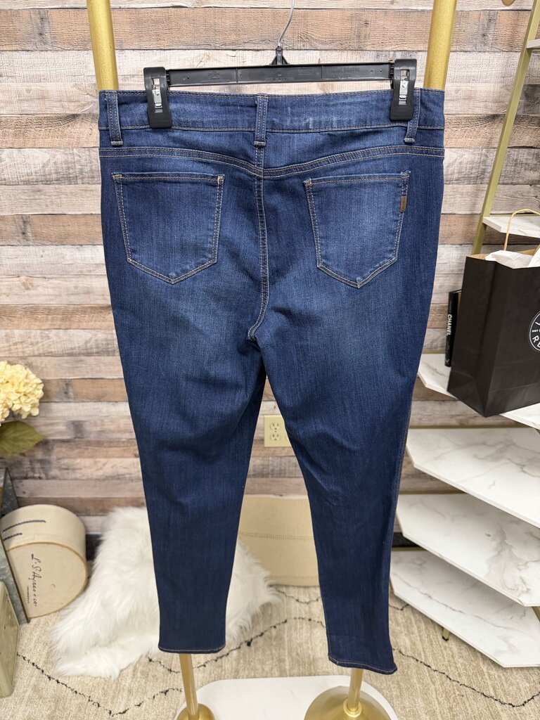 1822 Adrianna Skinny Denim