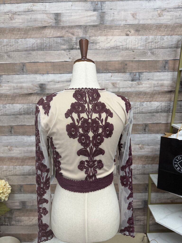 NWT Altar'd State Ivory/Burg Arissa Floral Embroidered Mesh Crop