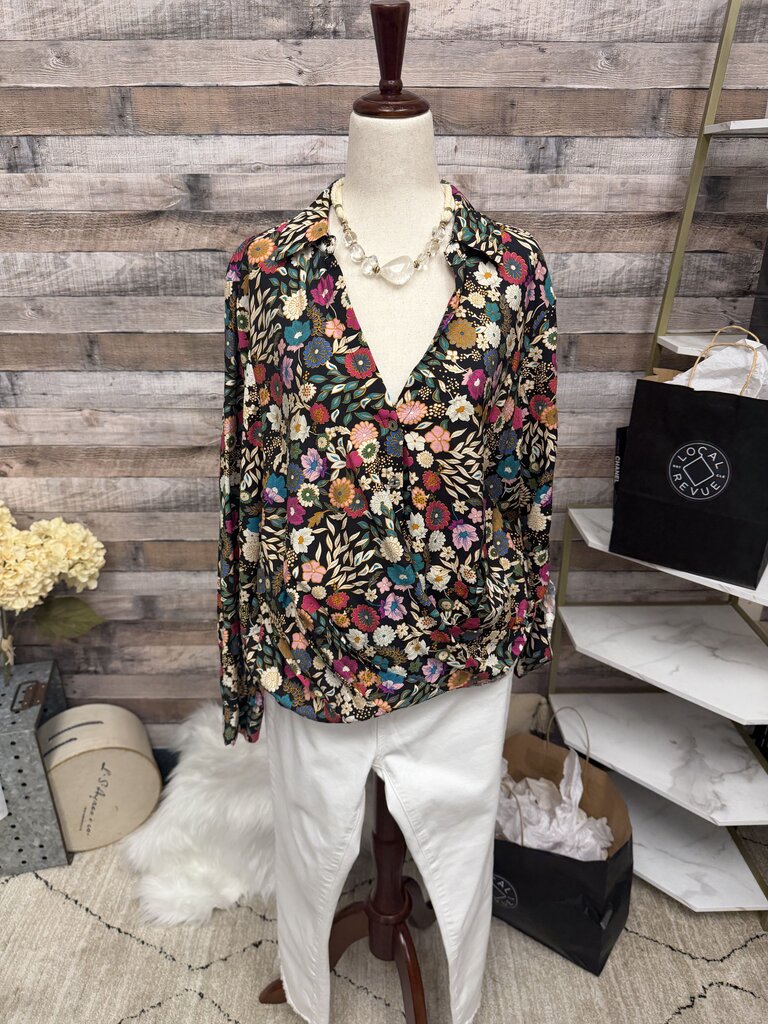 NWT Status by Chenault Black w/Flower Print Button Down