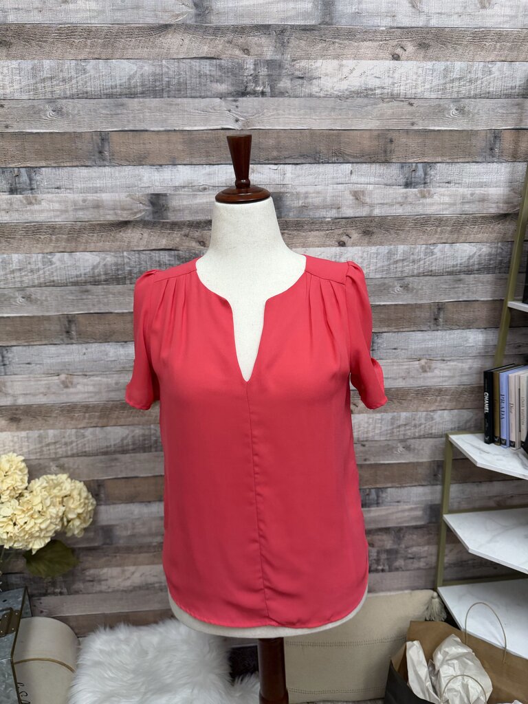 LC Cooper Pink Short Sleeve V-Neck Top M