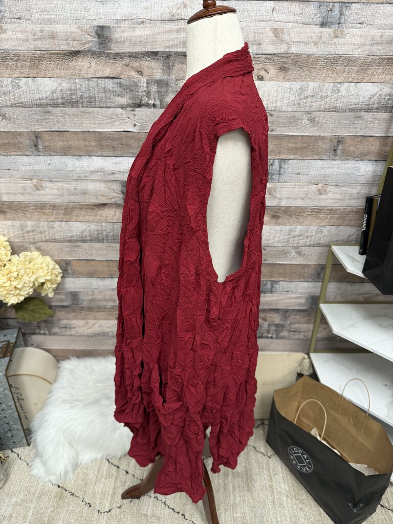 Chalet et Ceci Red Crinkle Knit Cardigan