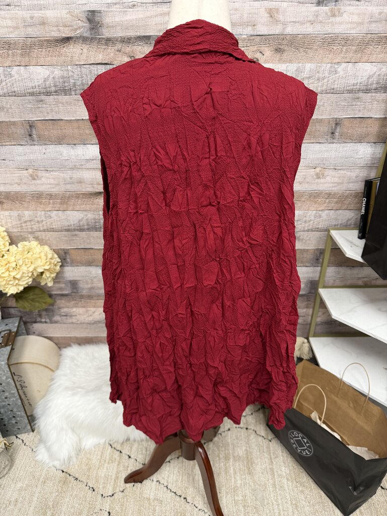 Chalet et Ceci Red Crinkle Knit Cardigan