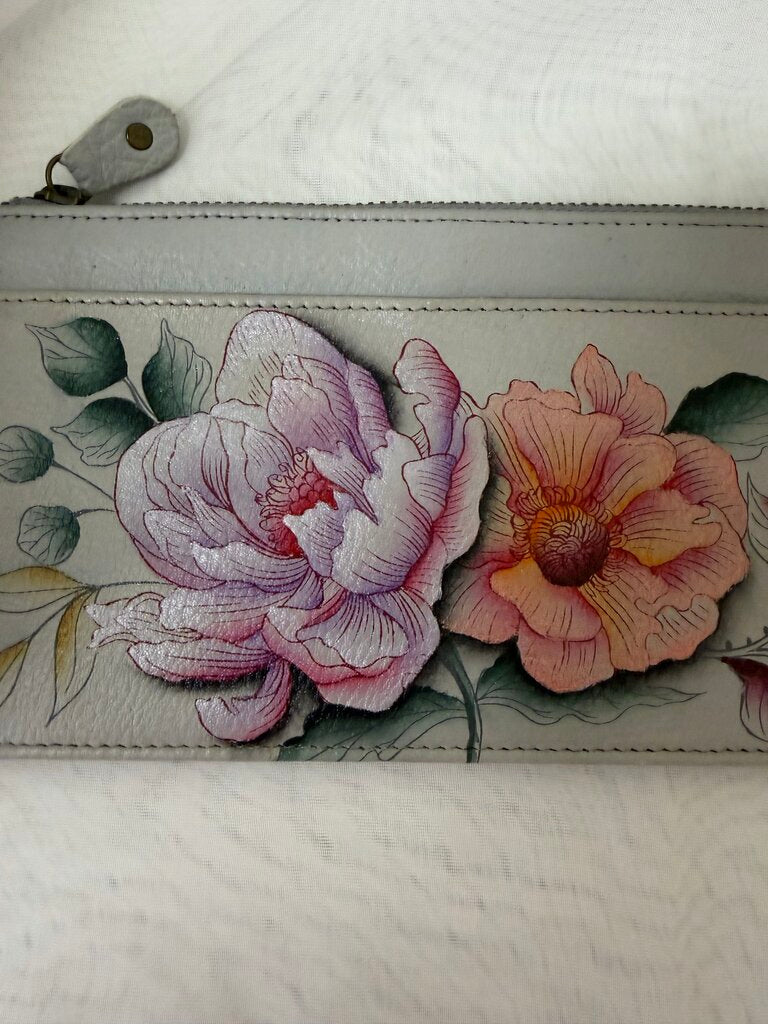 NWT Anuschka Lt Grey w/Flowers Card Holder