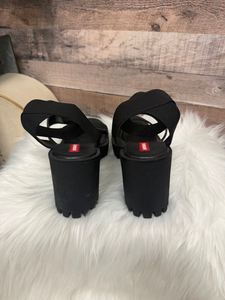 Unionbay Black Chunky Platform Heel Strappy Sandal