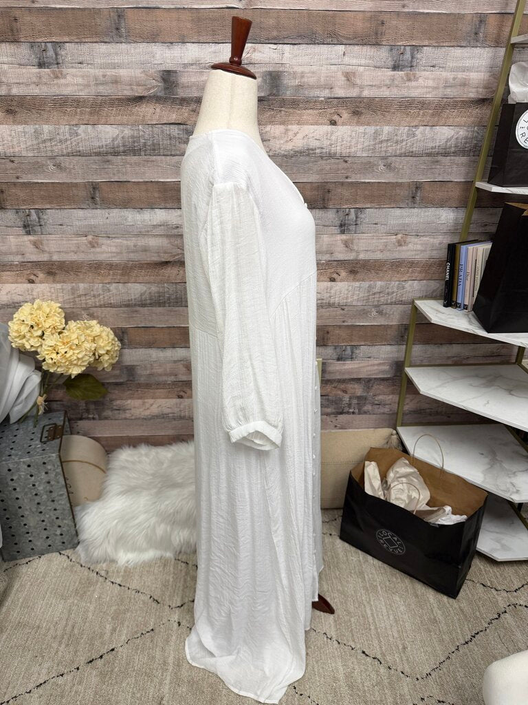 NWT Celmia Collection White Button-Front Dress