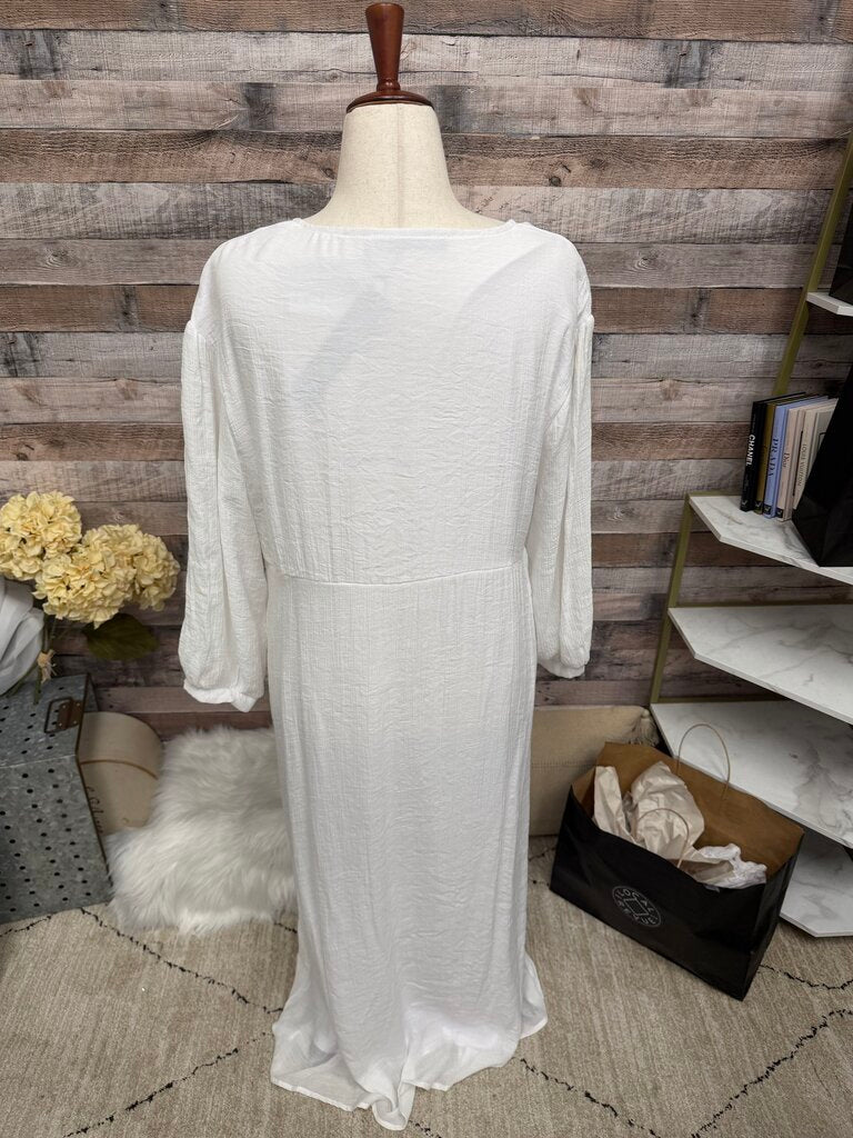 NWT Celmia Collection White Button-Front Dress