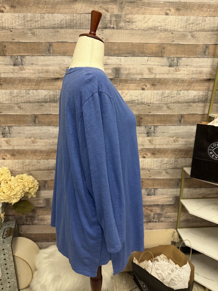 Chico's Blue 3/4 Sleeve Relaxed Fit Tee