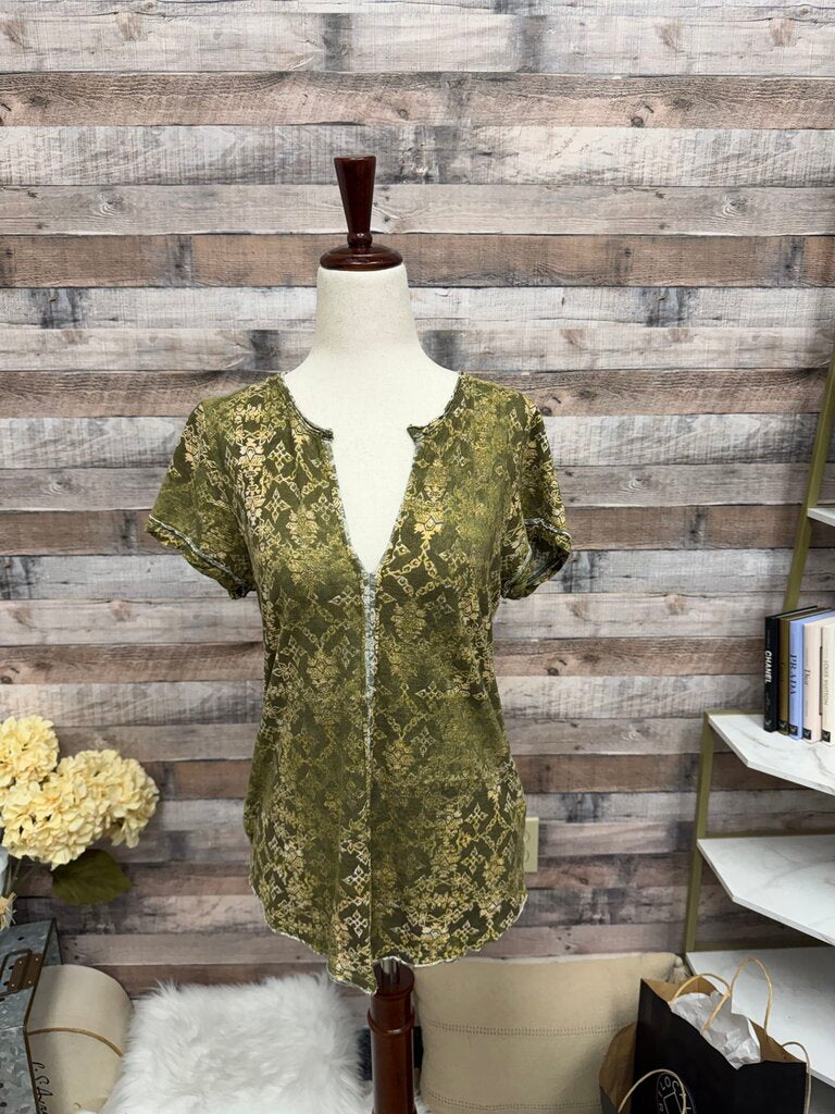 Pilcro Olive Lace Short Sleeve V-Neck Top