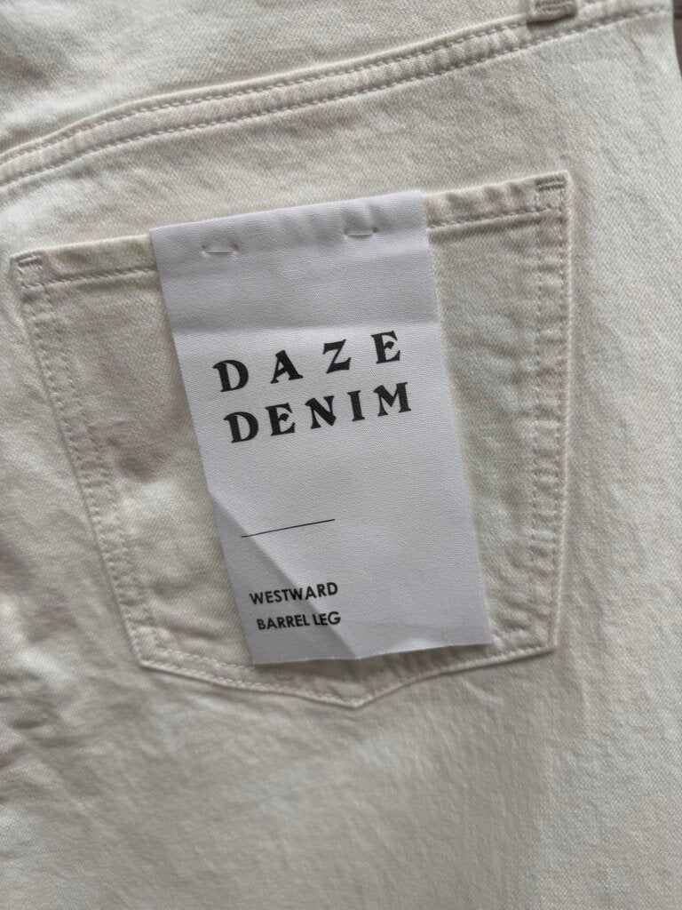 NWT DAZE Swan White Westward Barrel Denim