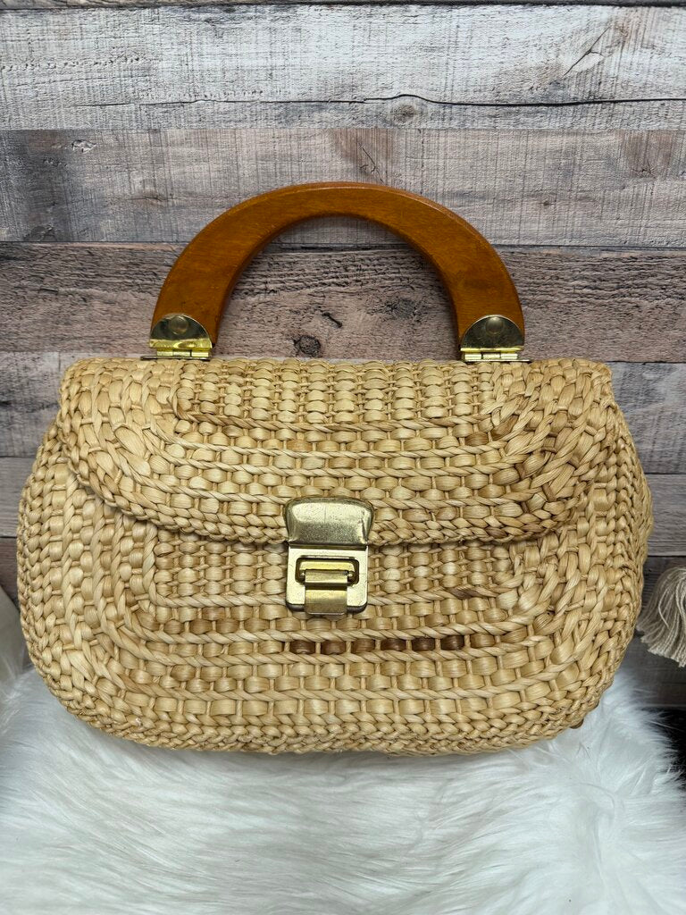Woven Straw Bag With Bamboo Handle Metal Clasp Closure Gold Tone