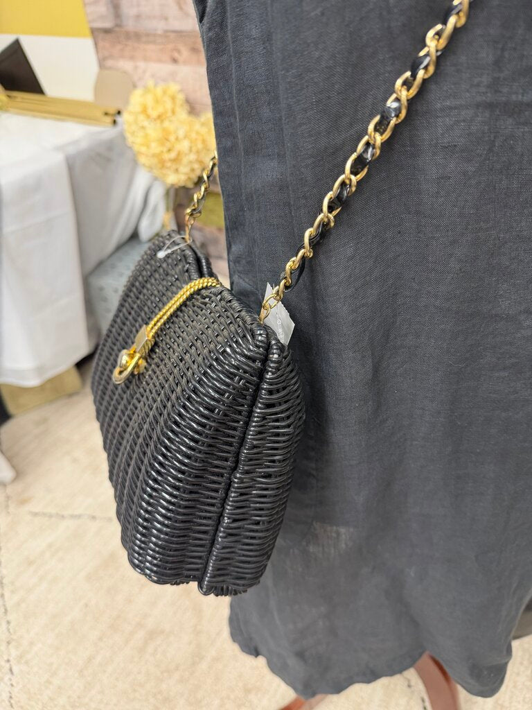 Woven Black & Gold Tone Strap & Closure Bag