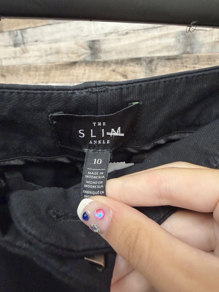 White House Black Market Black Pull-On Pants