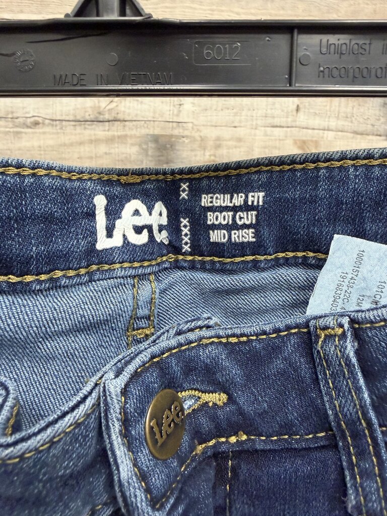 Lee Dark Wash Regular Fit Mid Rise Jeans