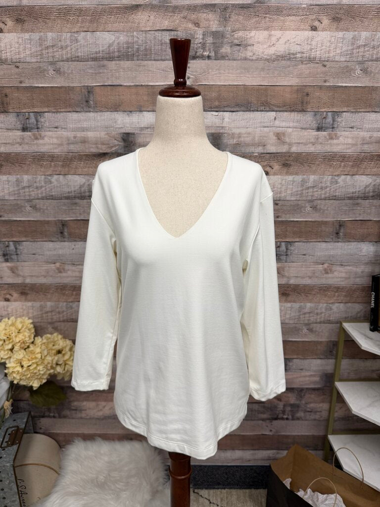 Chico's White Long Sleeve V-Neck Knit Top