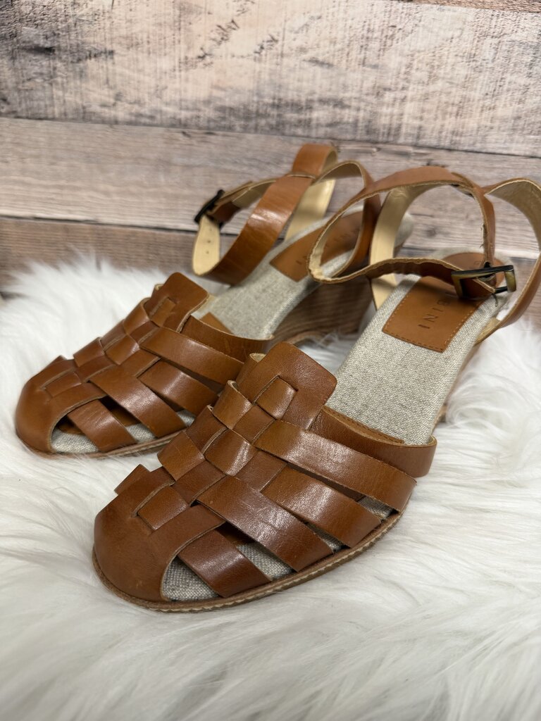 Gianni Bini Brown Leather Woven Flat Sandals