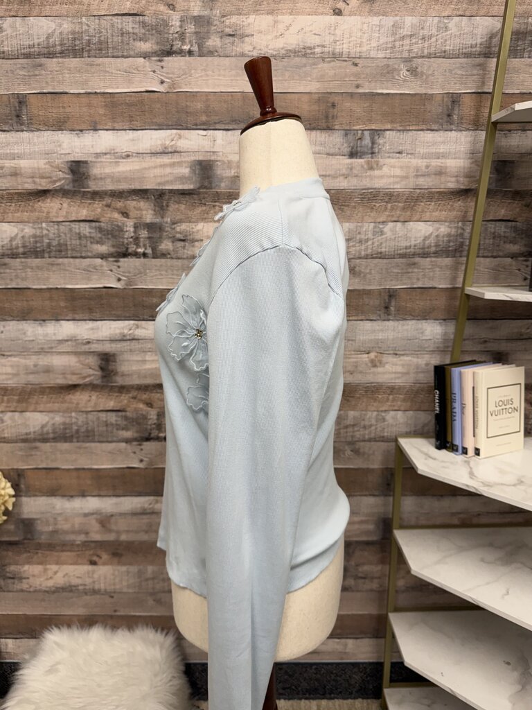 NWT Anthropologie Blue 3-D Floral Crewneck