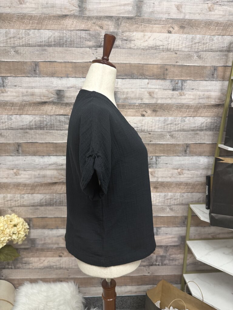 Universal Threads Co. Black Short Sleeve Top