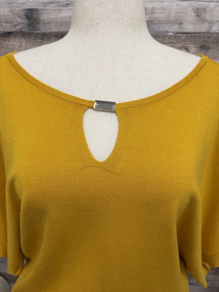 Joseph A Mustard Yellow Short Sleeve Pullover