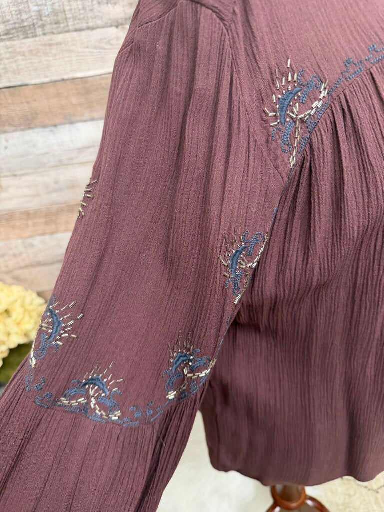Rock & Republic Burgundy Peasant Long Sleeve