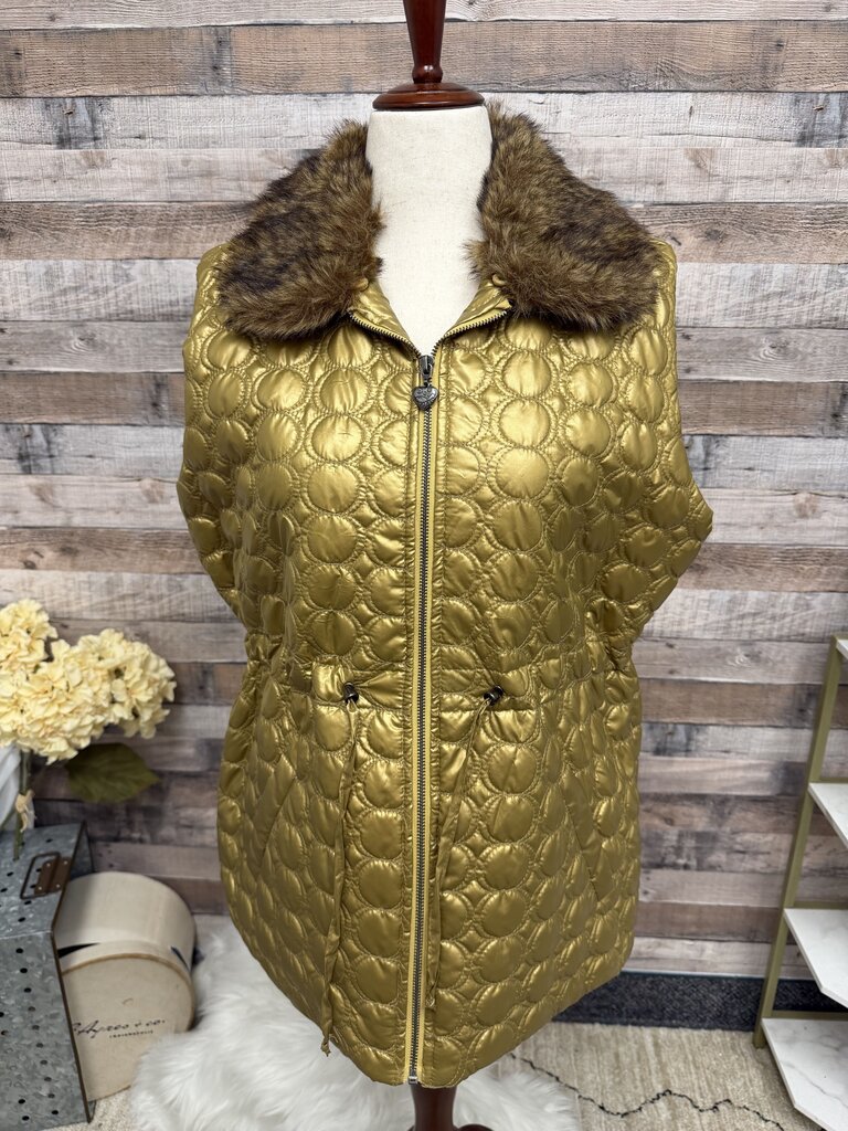 Bamboo Traders Bronze Quilted Vest w/Faux Fur Collar