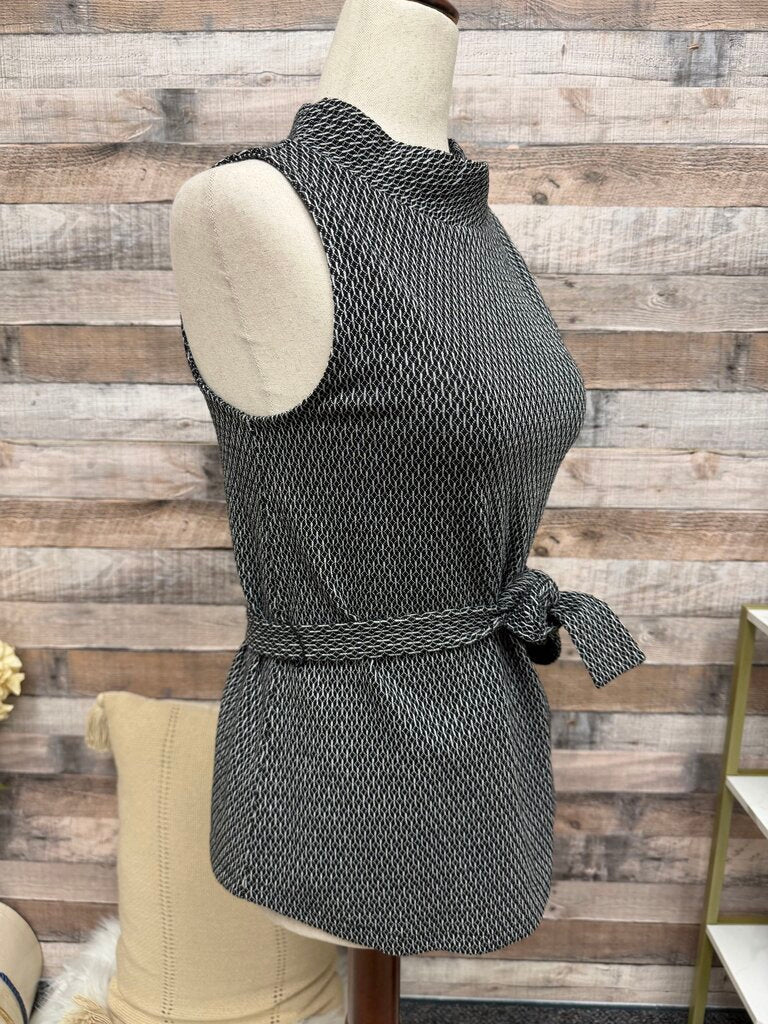 Ann Taylor black/white sleeveless wrap top
