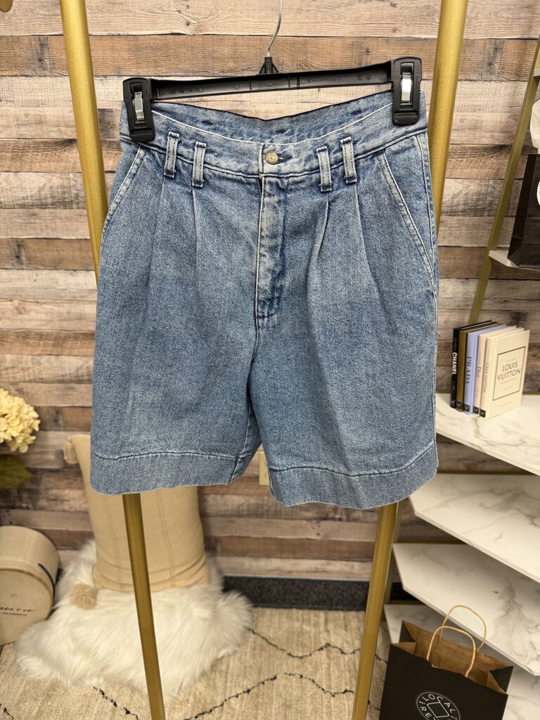 Dockers high waisted pleated jean short Dockers blue jean 4 women SHORTS