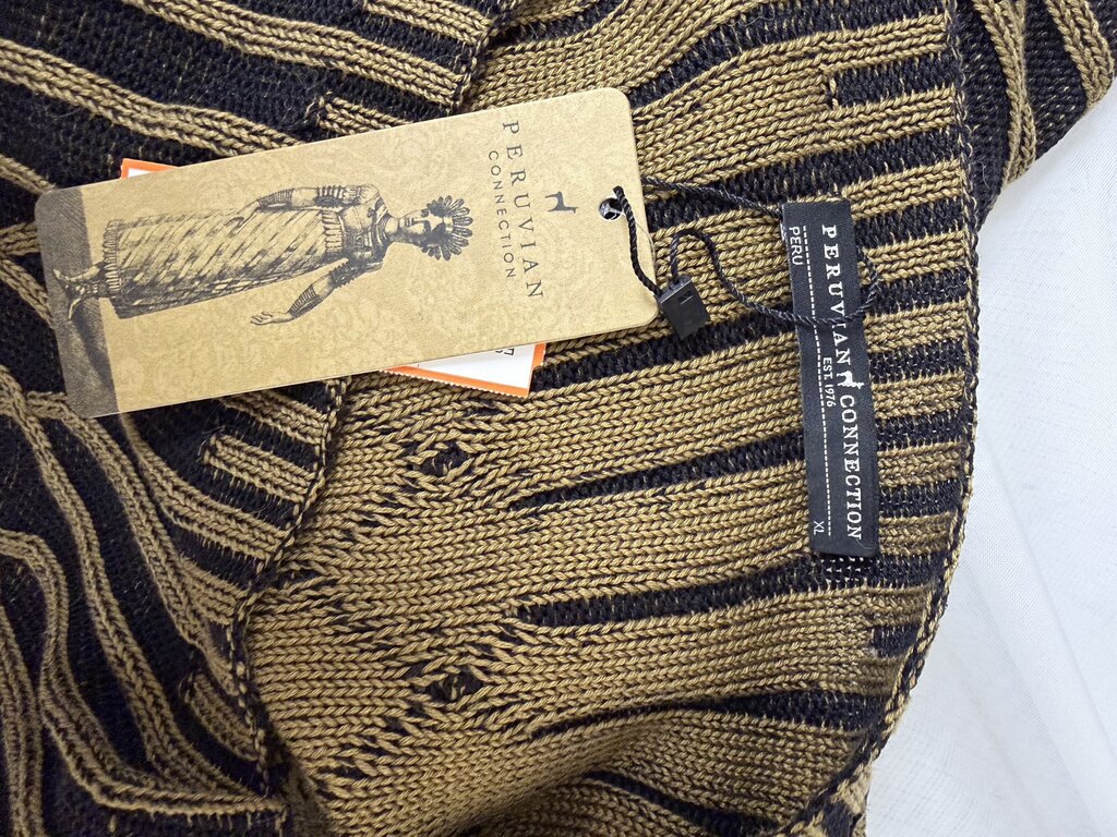 Peruvian Connection Southwestern Aztec pattern knit cardigan