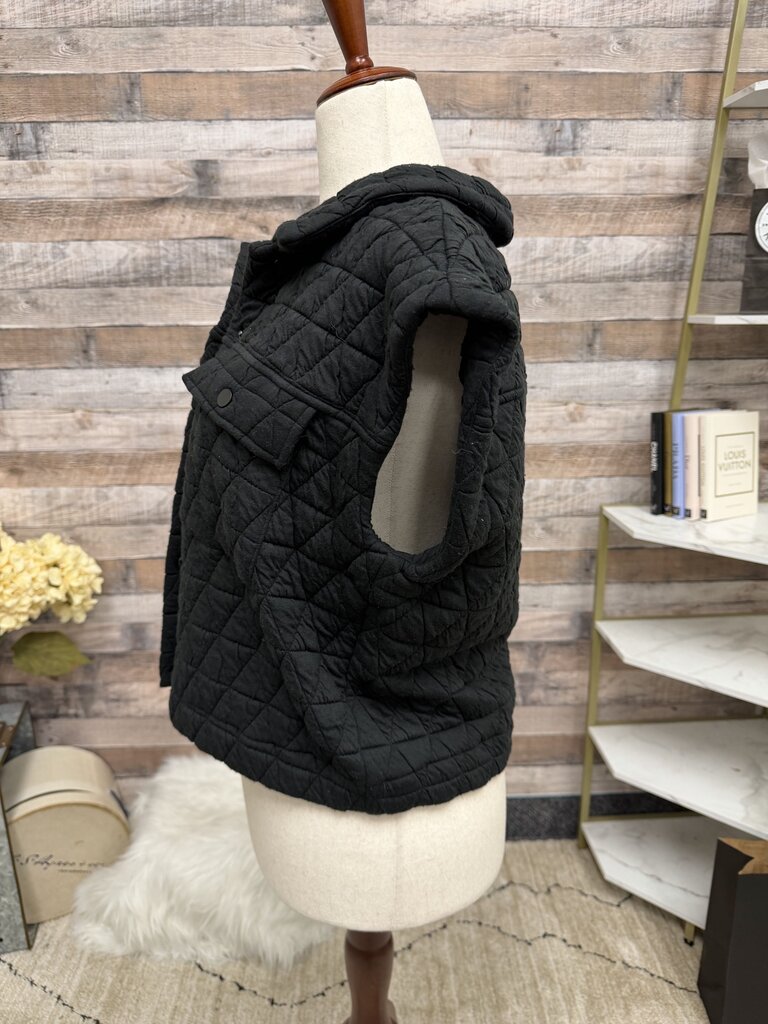 Doe and Rae black cropped quilted vest