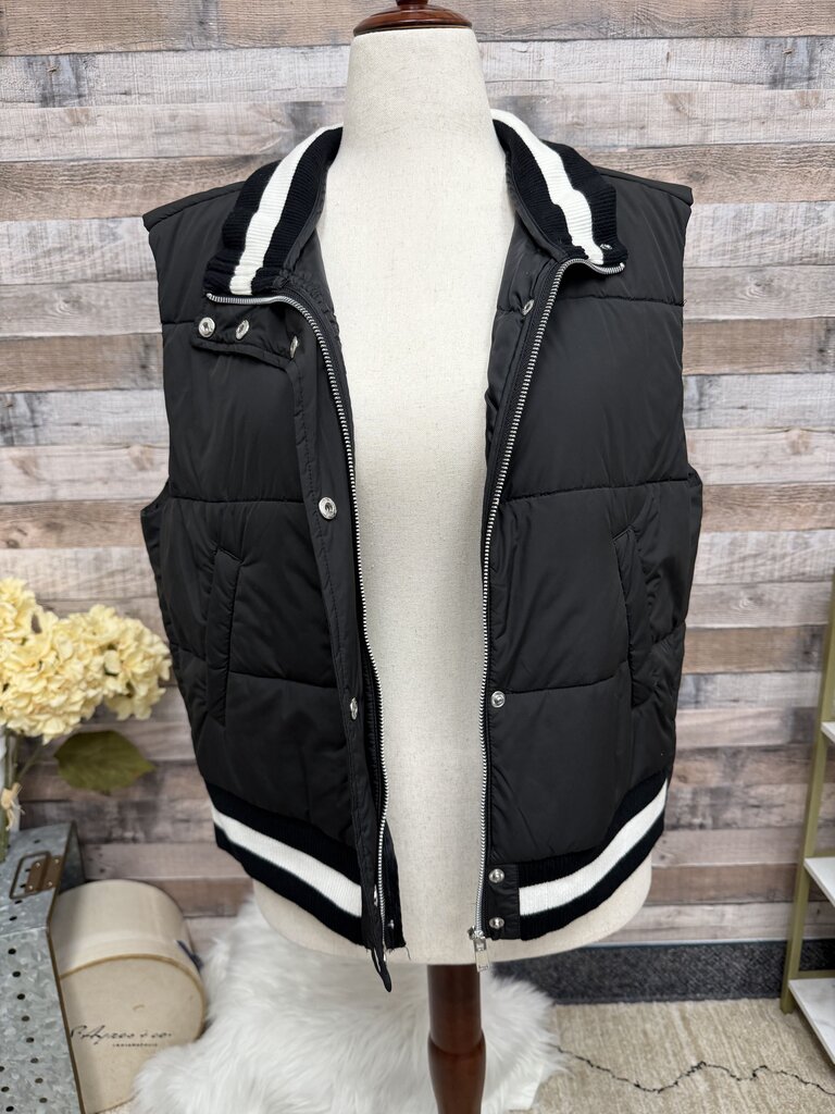 Evereve black with white strip button up vest