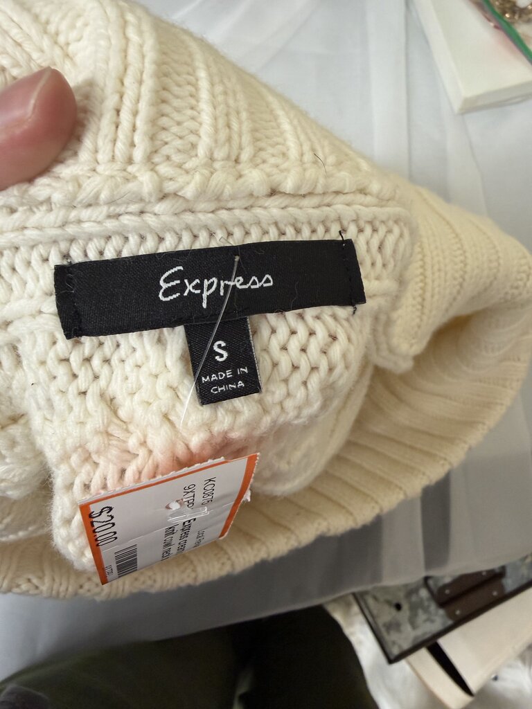 Express cream cotton cable knit cowl neck short sleeve sweater