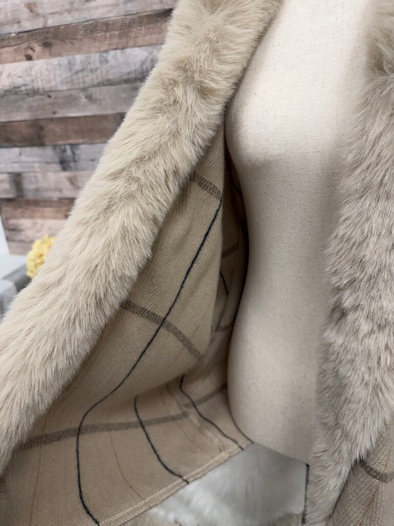 Vince Camuto brown poncho with faux fur trim NWT