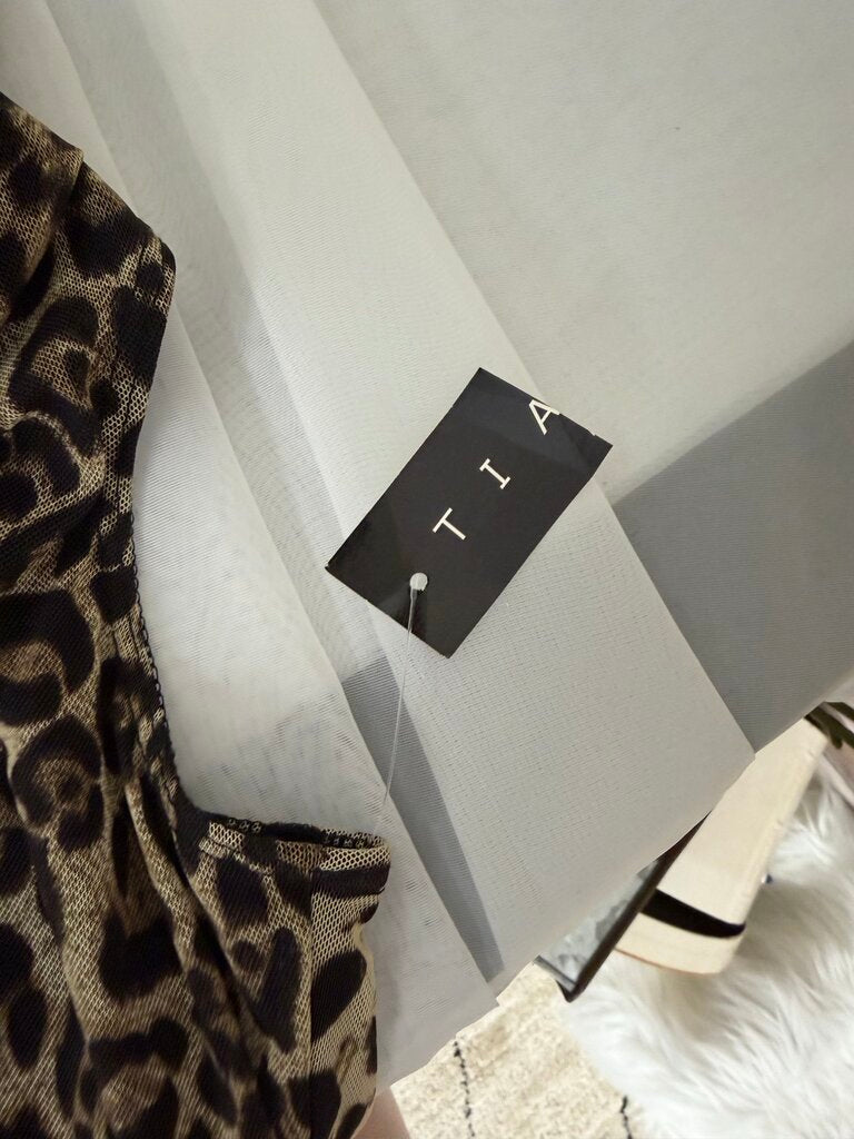 Tiana B. leopard print midi dress NWT