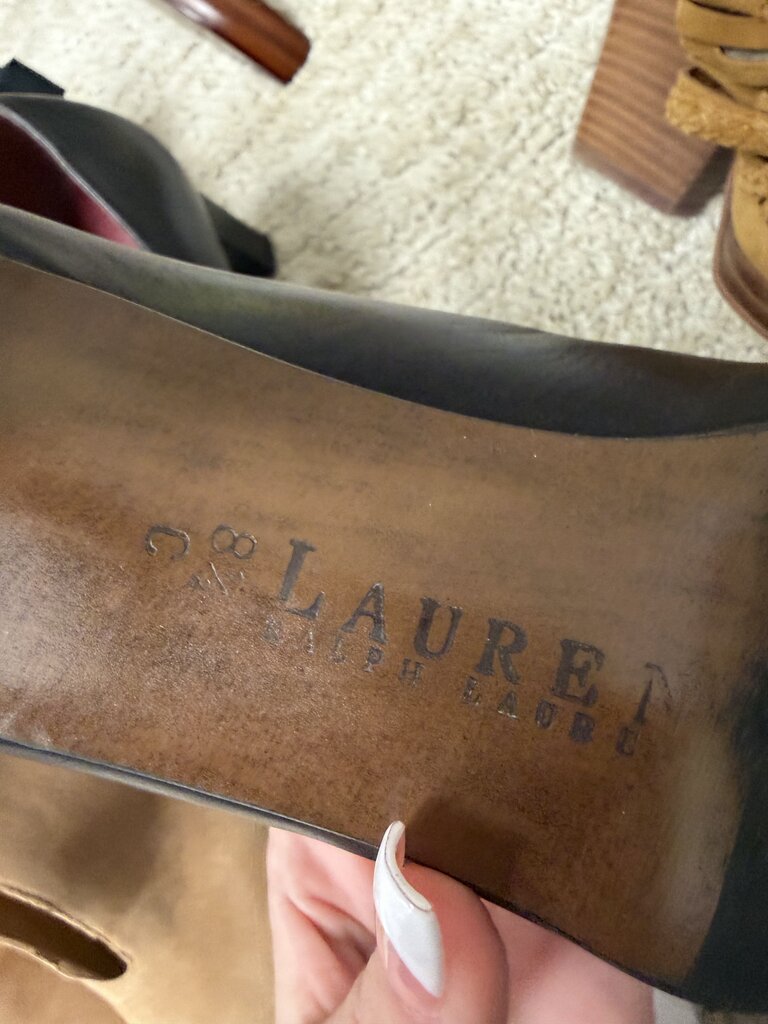 Lauren black leather pumps black 8.5 women TOPS