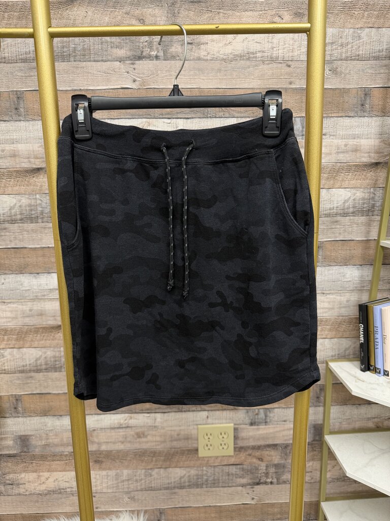 Sundry Evereve black camo print mini skirt black 1 women TOPS