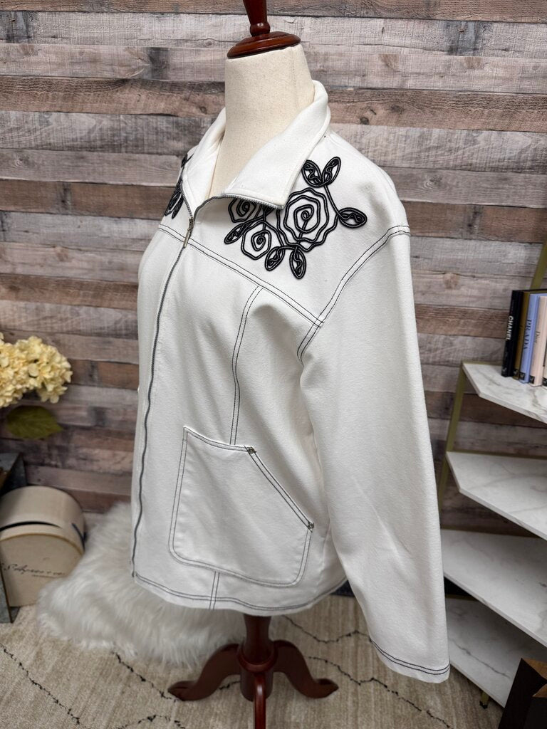 No Label white w/ black embroidery zip up N/A White L women SWEATERS