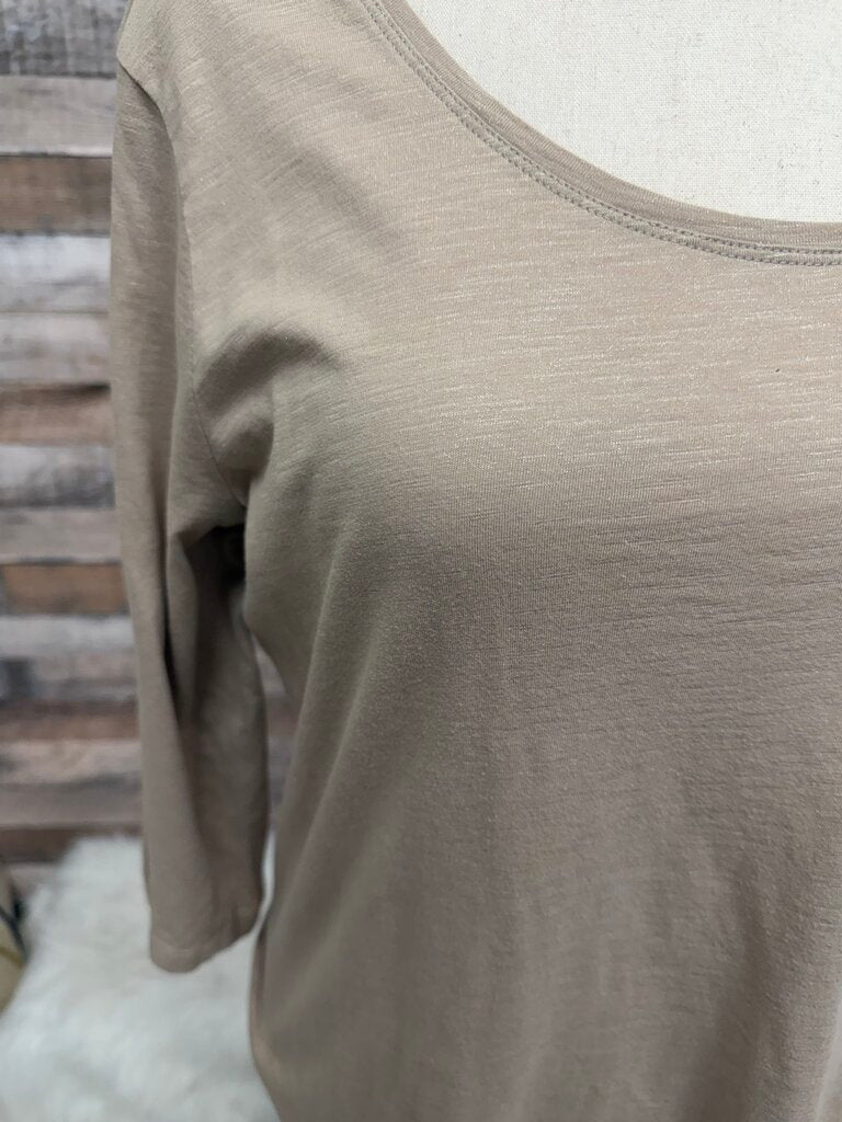 Zenergy by Chicos gold sparkle 3/4 sleeve tee