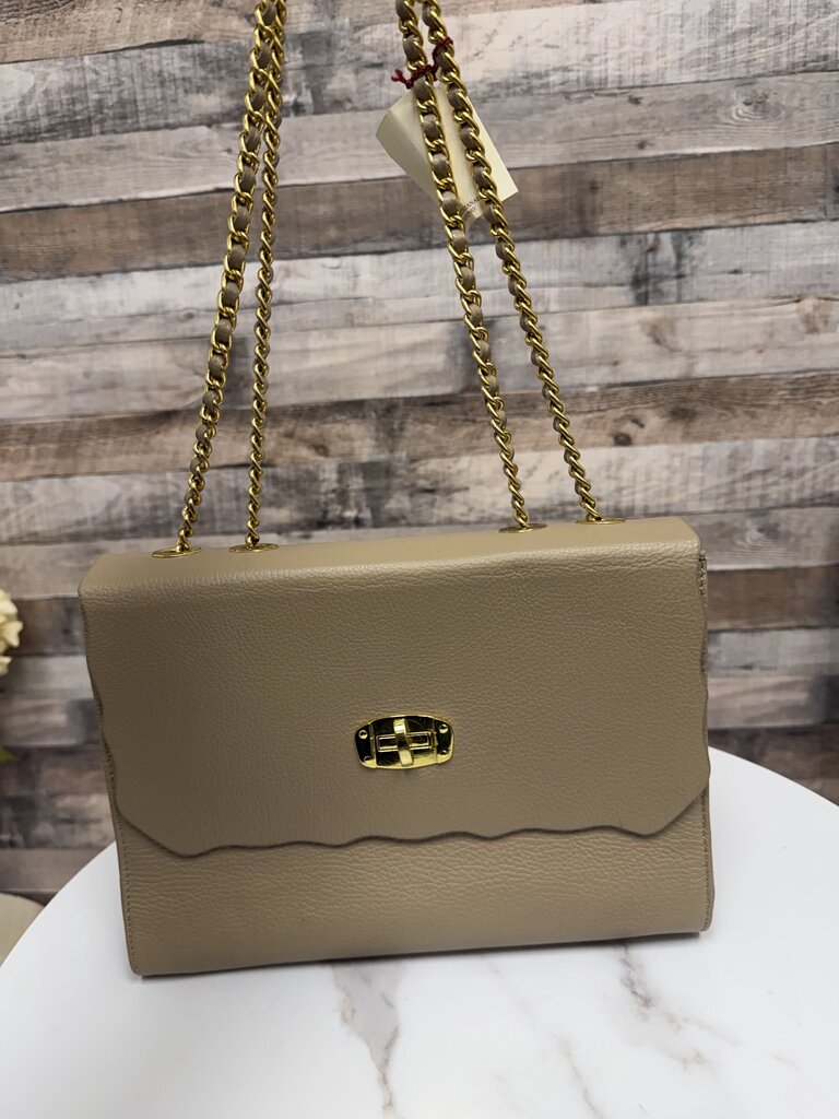 IL Giglio tan leather shoulder bag with gold chain strap NWT