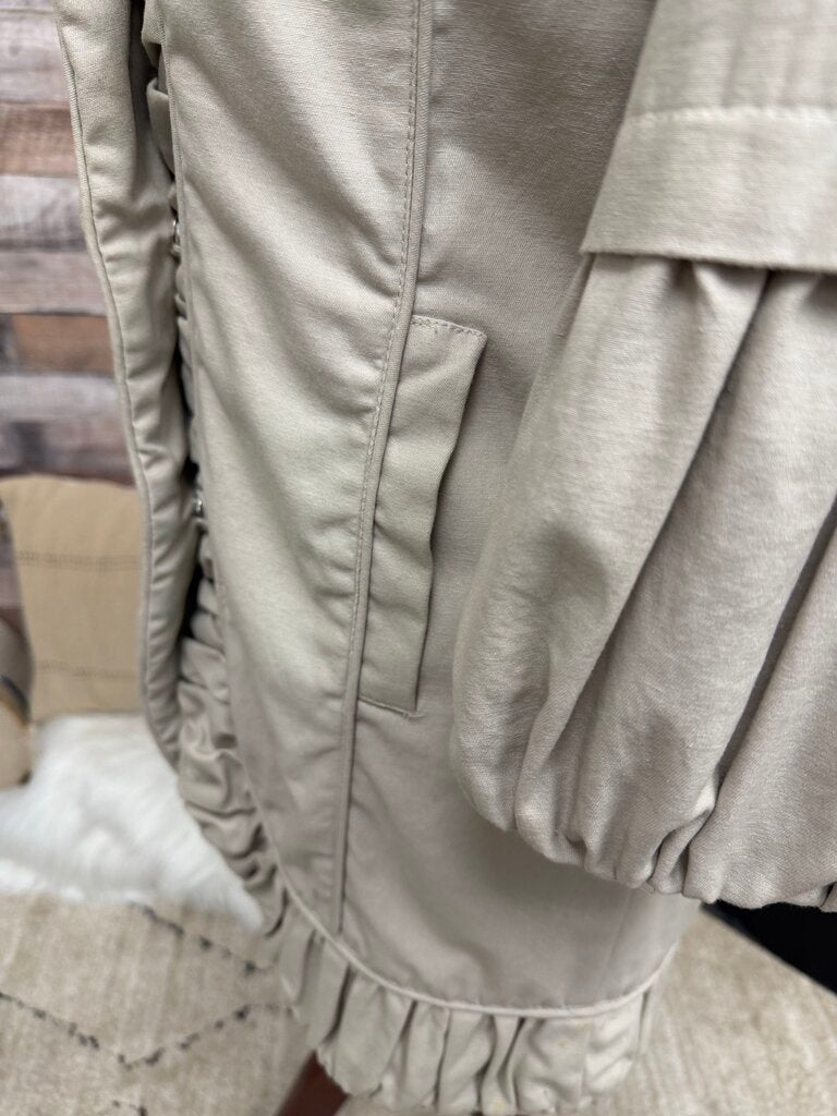 Luii beige ruffle 3/4 length sleeve bottom up jacket