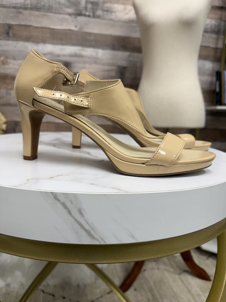 Etienne Aigner taupe patent leather ankle strap heel